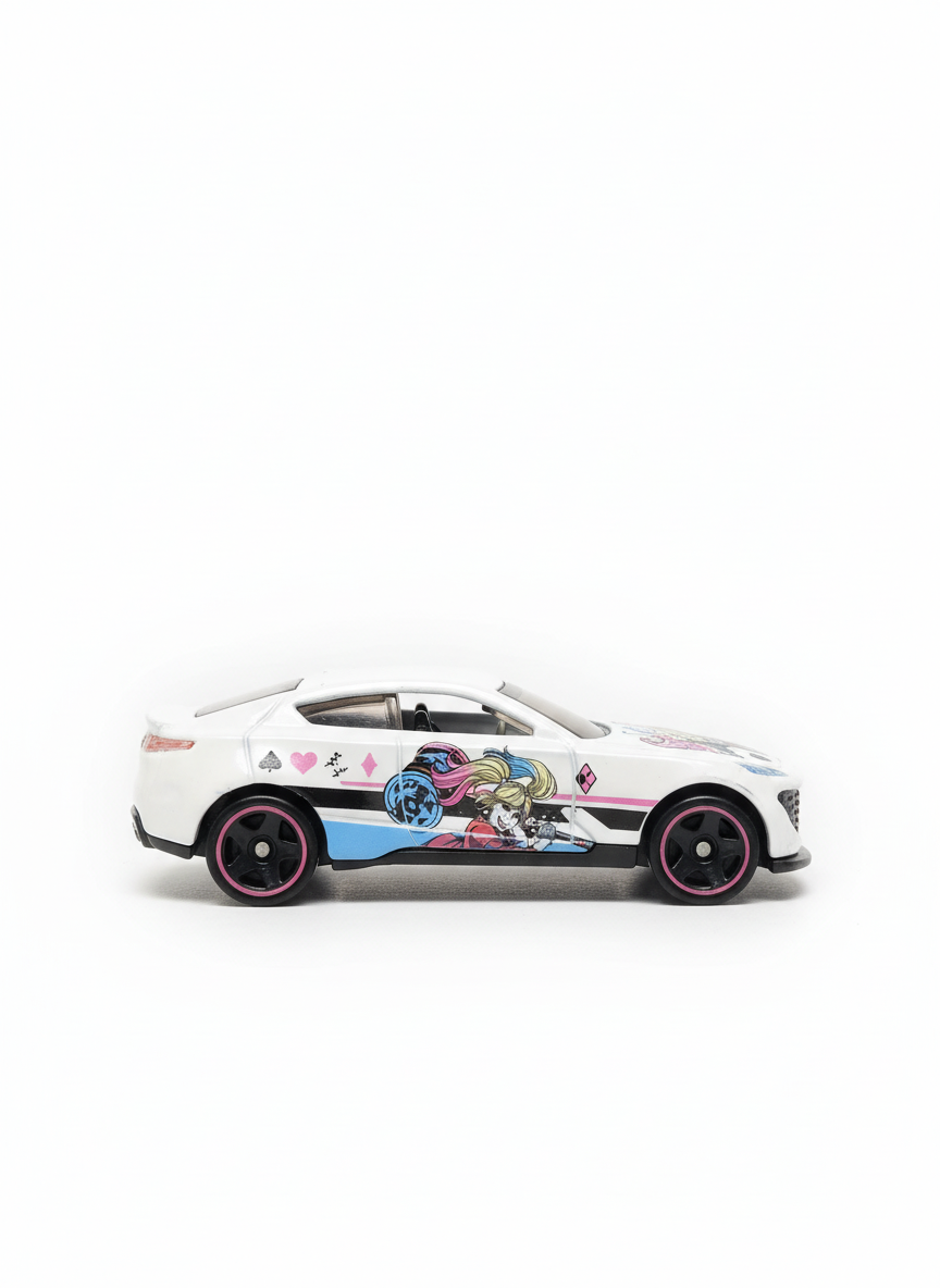 Hot Wheels DC Batman Silver Series Grand Cross - Harley Quinn
