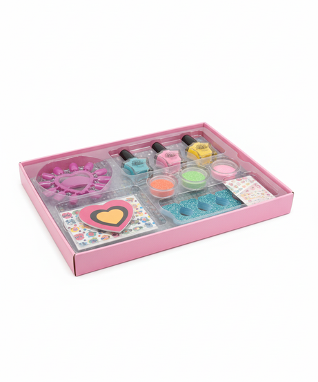 Girl's D.I.Y. Fashionable Nails Studio Kit