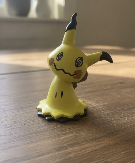 Pokémon Mimikyu Collectible Figure