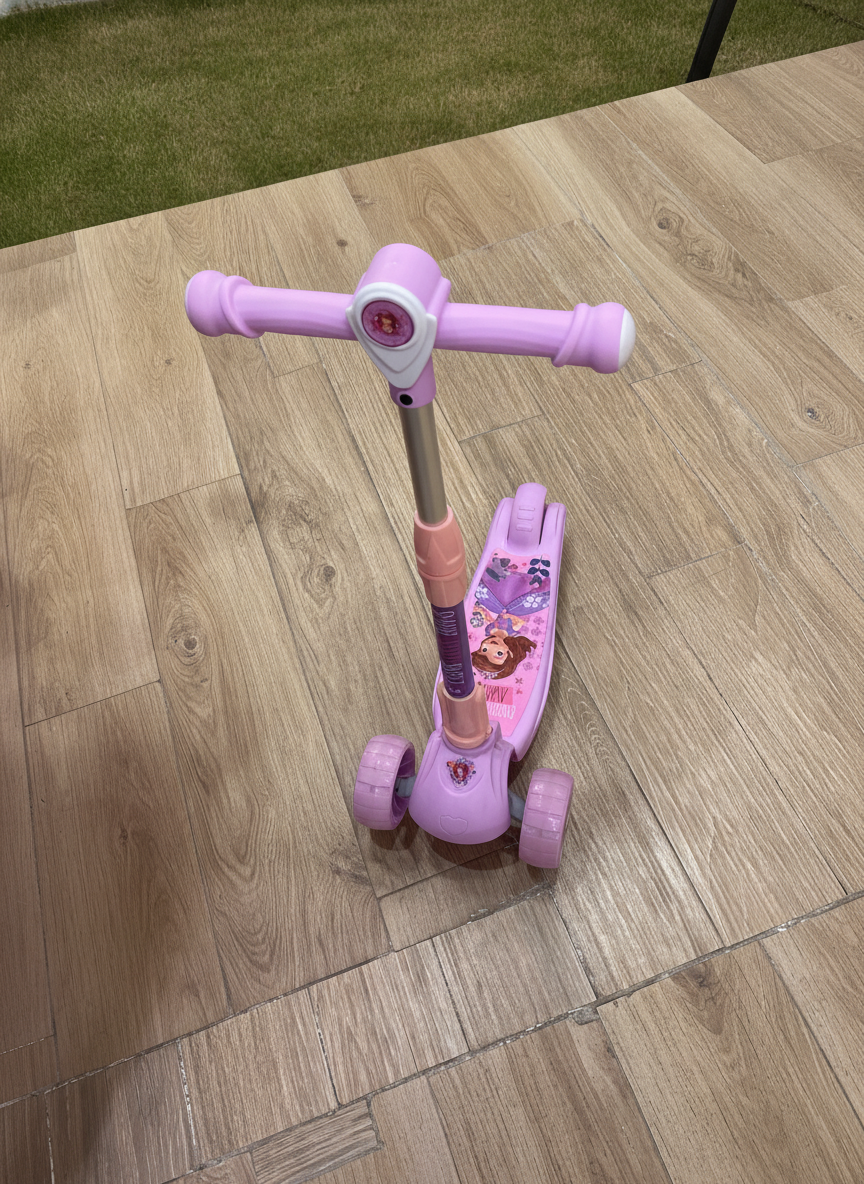 Princess Sofia 3-Wheel Kids Scooter