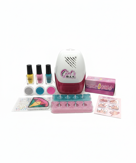Studio Girl's D.I.Y. Fashionable Nails: Make Your Own Style