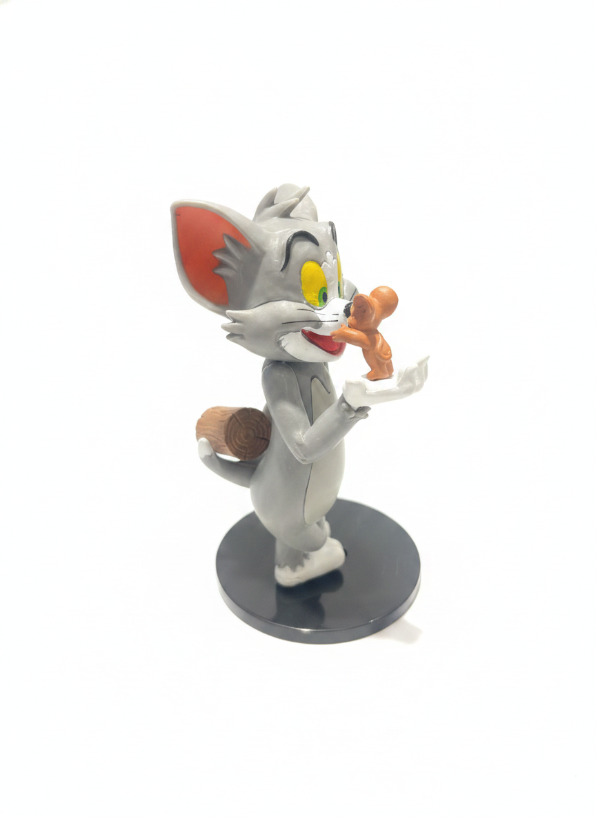 Tom and Jerry Playful Encounter Collectible Figurine