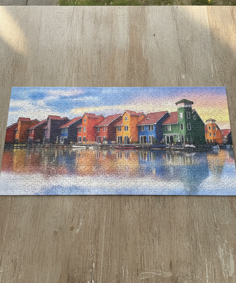 Tref Panorama Puzzle - Colorful Houses by the Water (1000 Pieces)