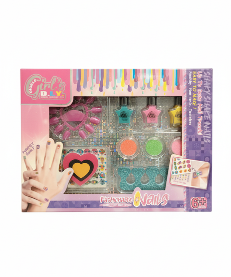 Girl's D.I.Y. Fashionable Nails Studio Kit