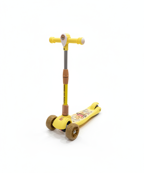 Winnie the Pooh Weekend Vibes 3-Wheel Scooter