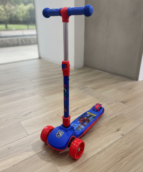 Spider-Man 3-Wheel Kids Scooter