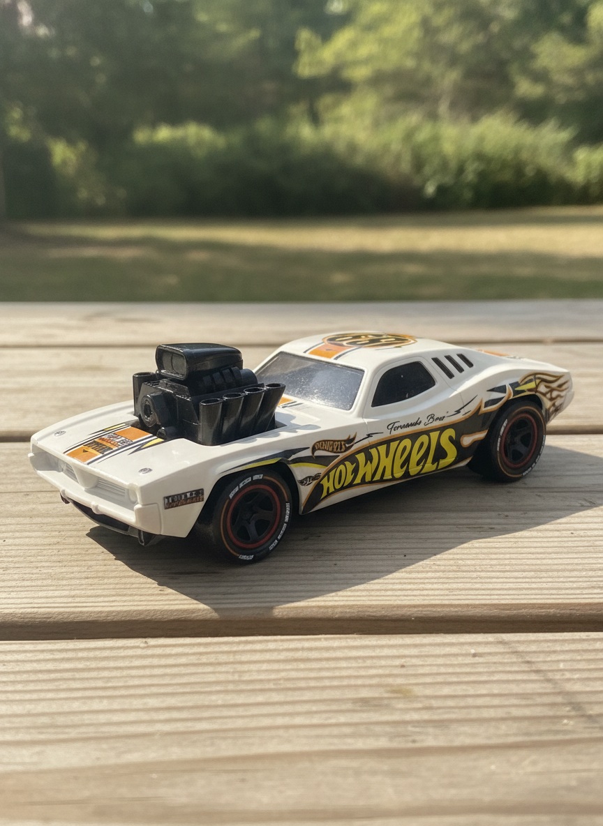 Hot Wheels Roger Dodger Radio Control Vehicle