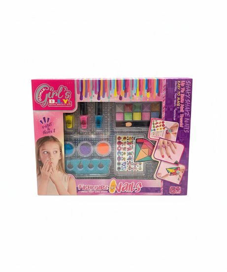 Studio Girl's D.I.Y. Nail Fashion Series